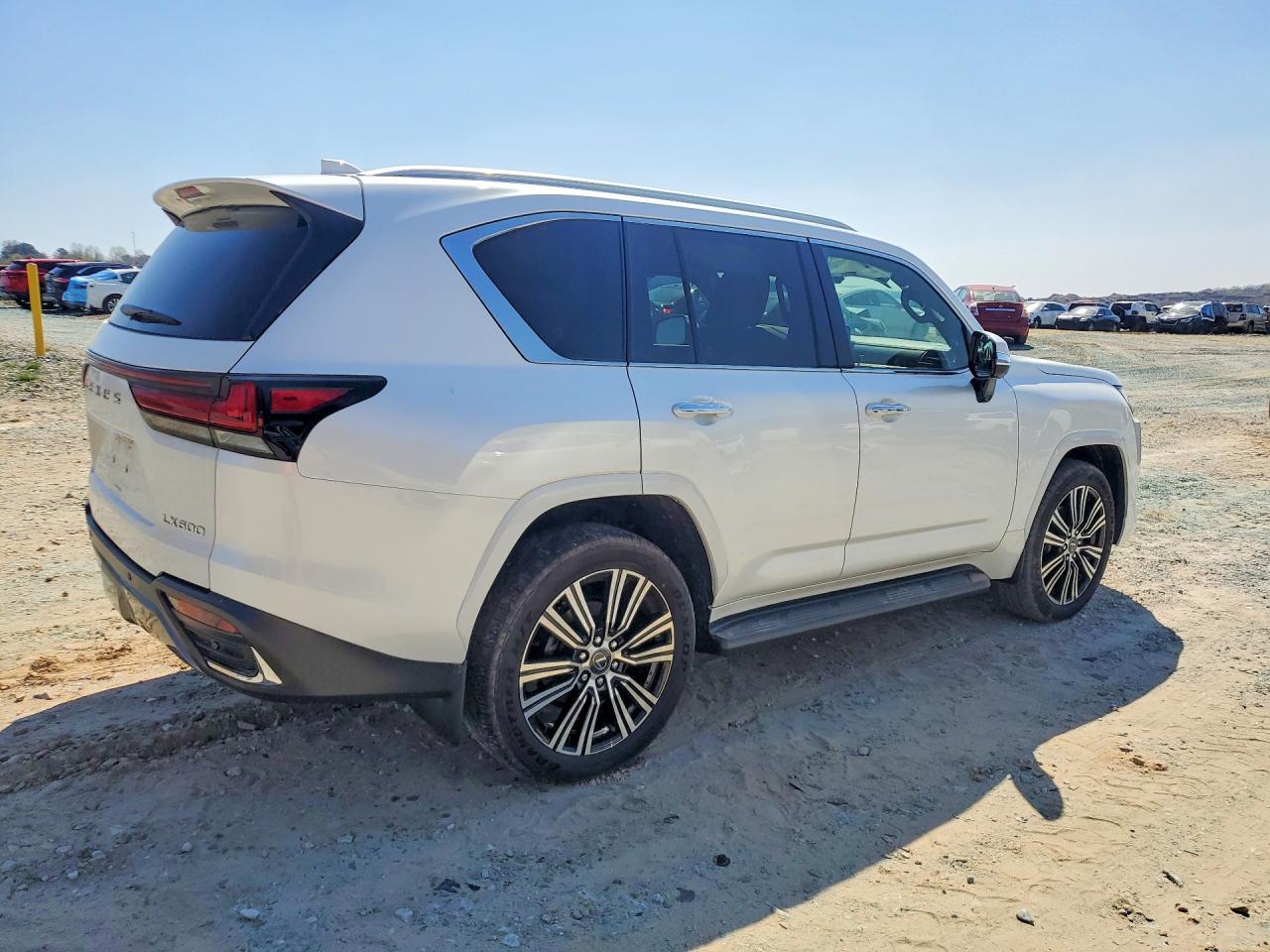 2025 Lexus Lx 600 Luxury - Фото 3