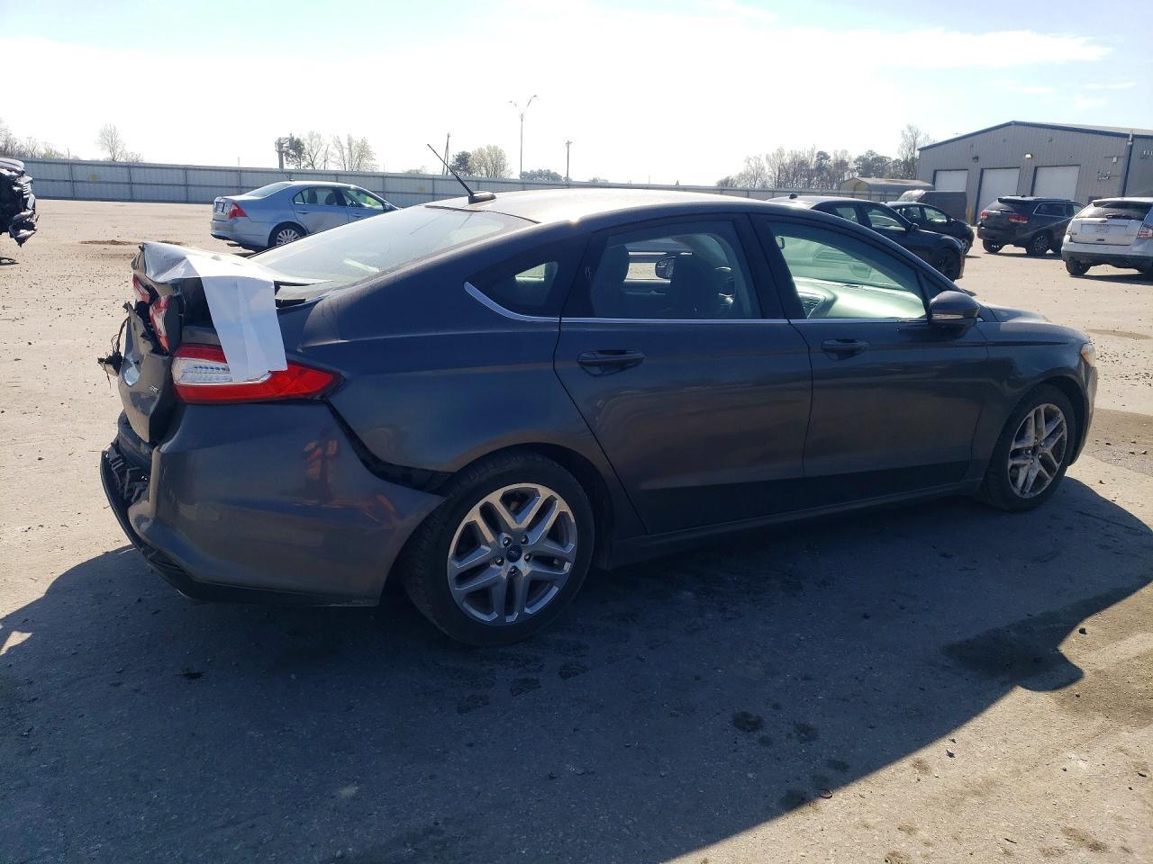 2016 Ford Fusion Se - Фото 3