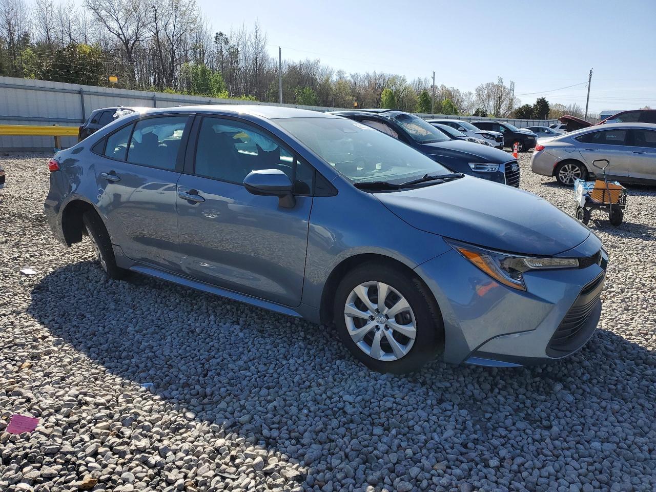 2025 Toyota Corolla Le - Фото 4