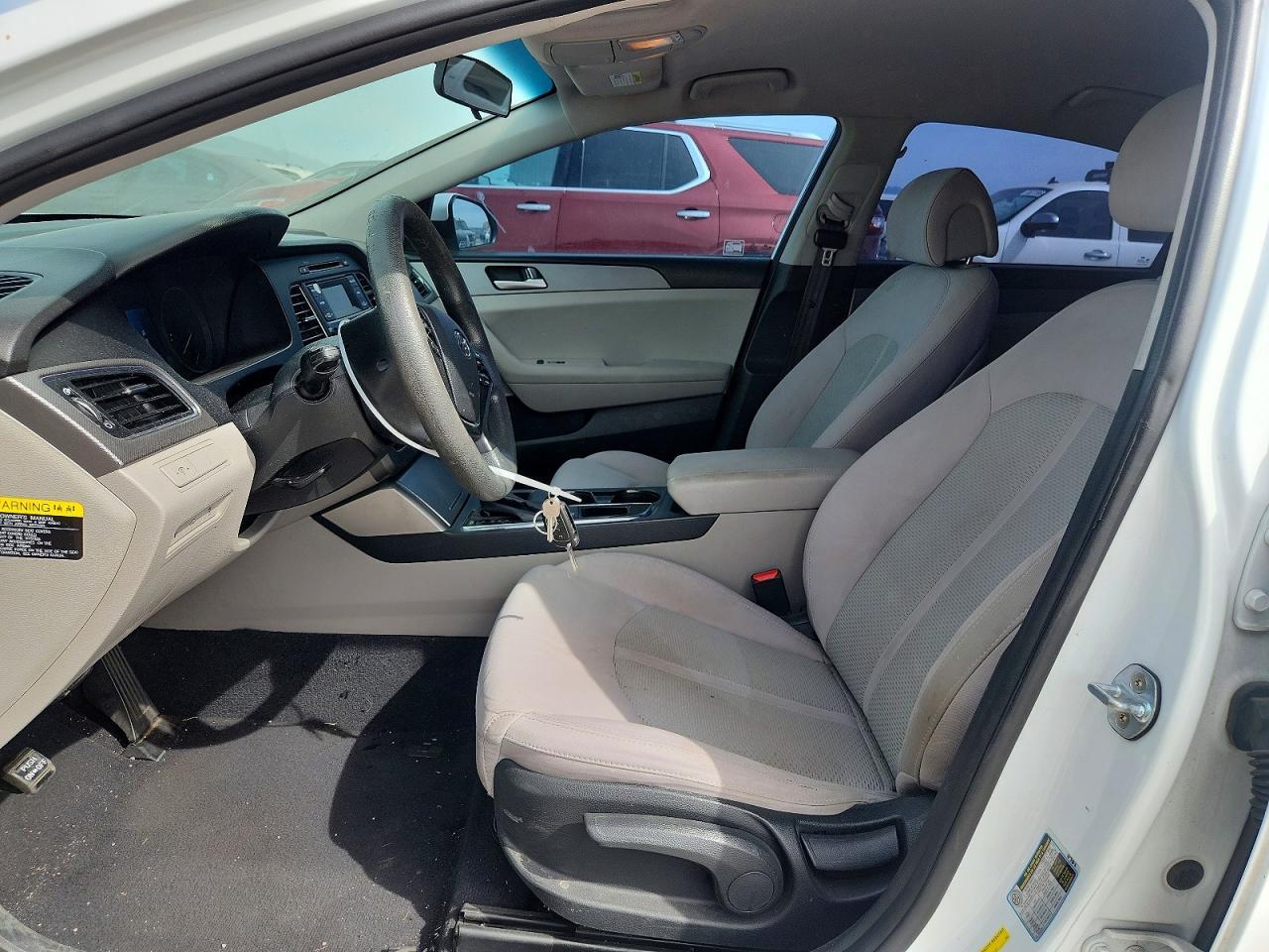 2017 Hyundai Sonata Base - Image 7
