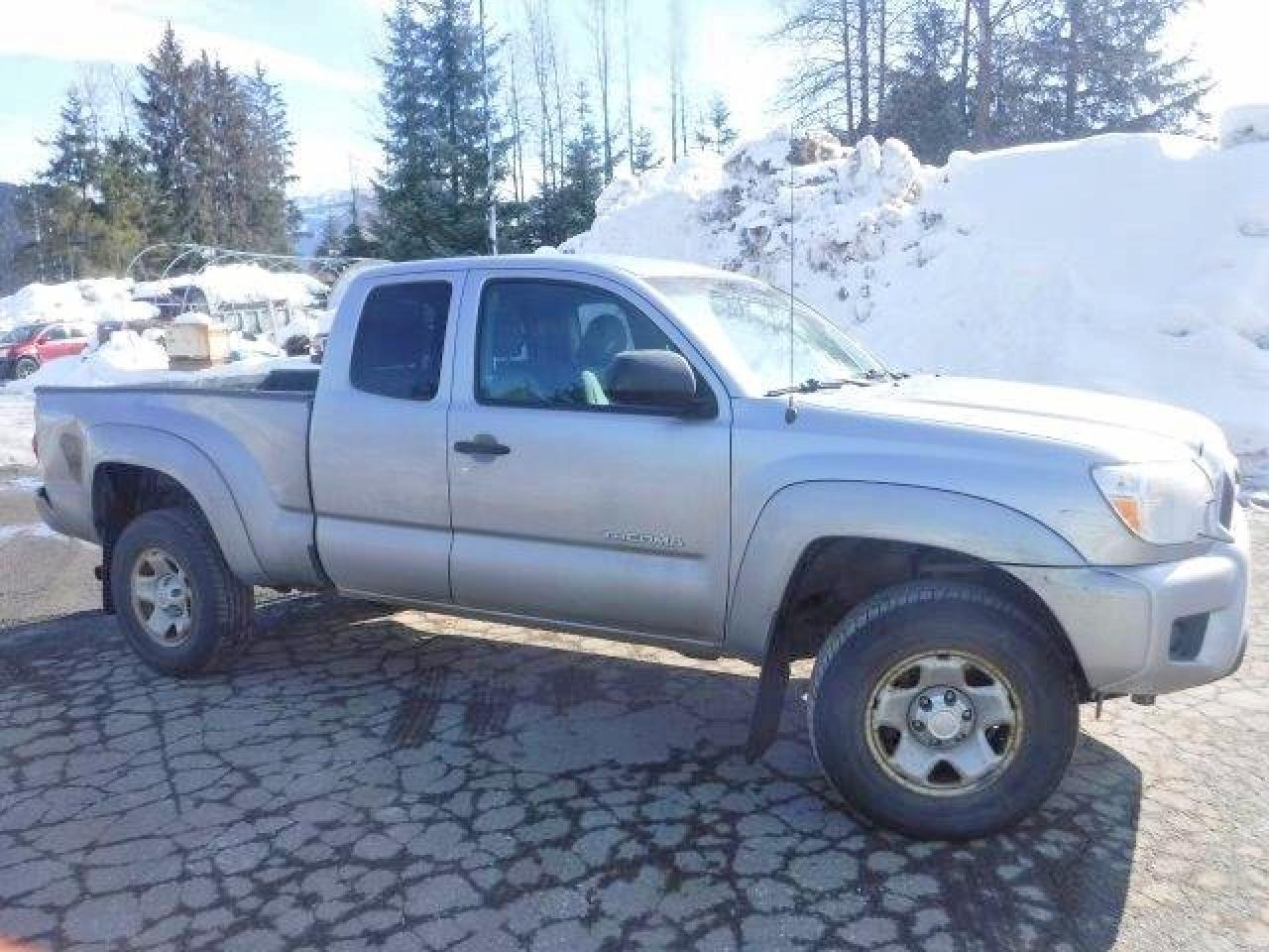 2015 Toyota Tacoma Base - Фото 4