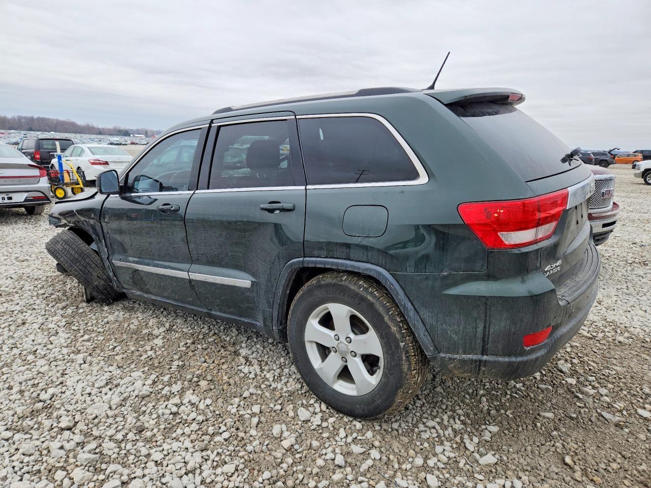 2011 Jeep Grand Cherokee Laredo - Image 2