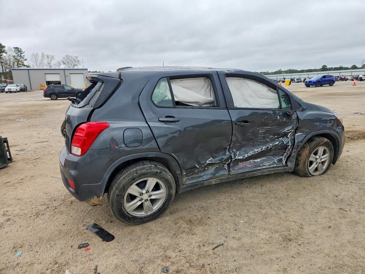 2020 Chevrolet Trax Ls - Фото 3