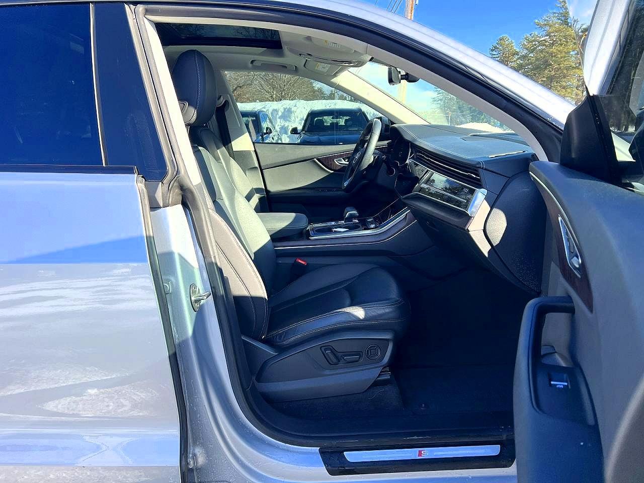 2019 Audi Q8 Prestige S-Line - Фото 5