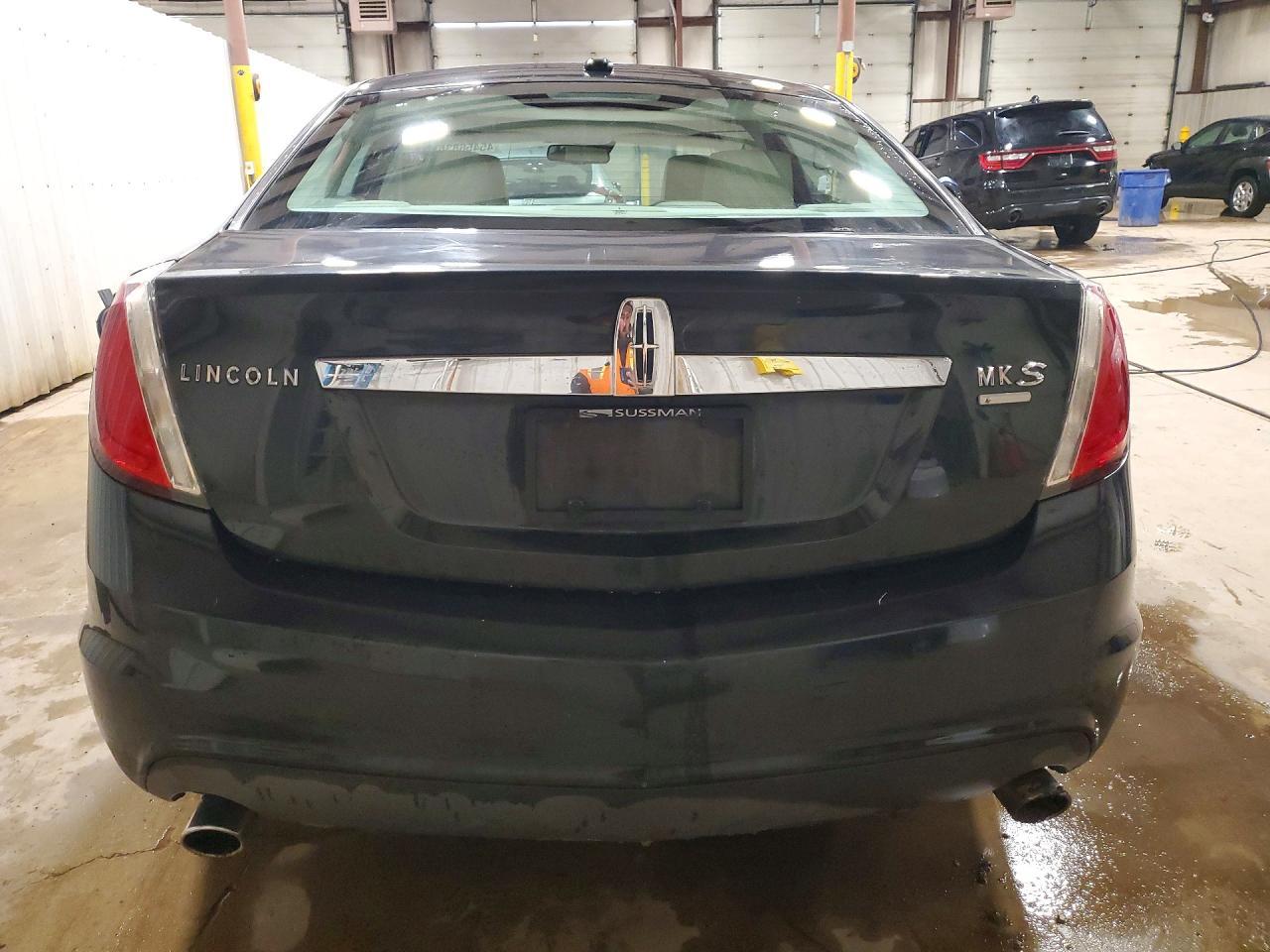 2011 Lincoln Mks - Фото 6