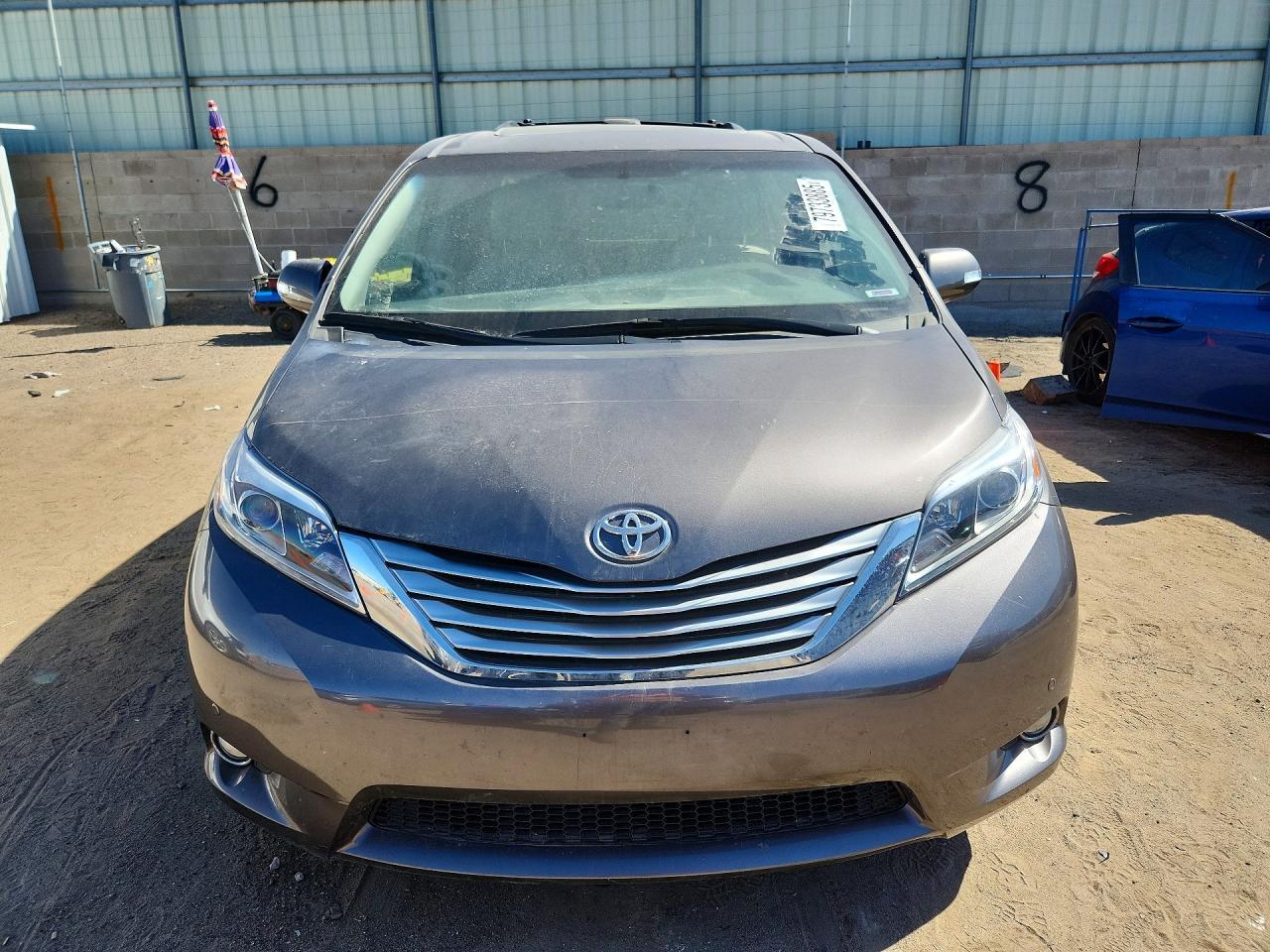 2017 Toyota Sienna Limited 7-Passenger - Фото 5