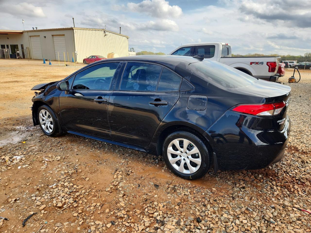 2025 Toyota Corolla Le - Фото 2