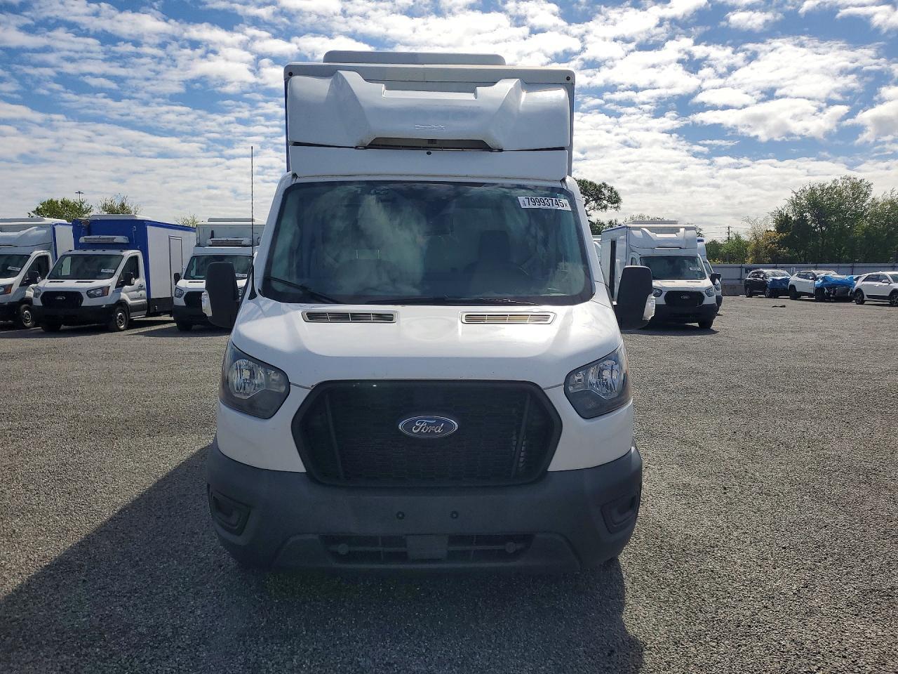 2021 Ford Transit Delivery Truck - Фото 5