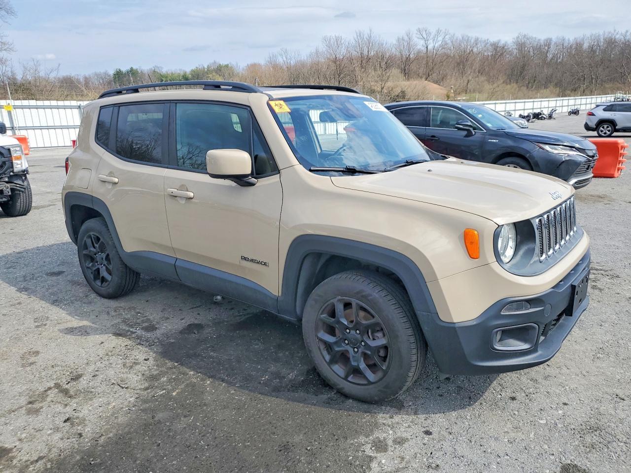 2016 Jeep Renagade - Image 4