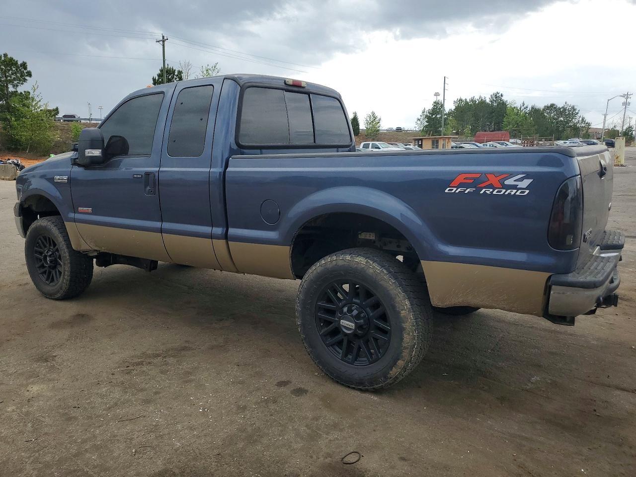 2005 Ford F-250 Supe - Image 2
