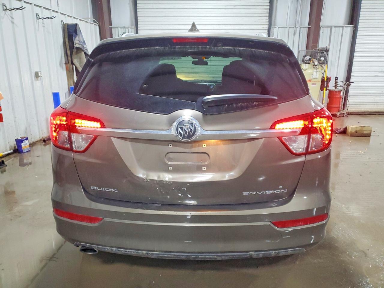 2018 Buick Envision Essence - Image 6