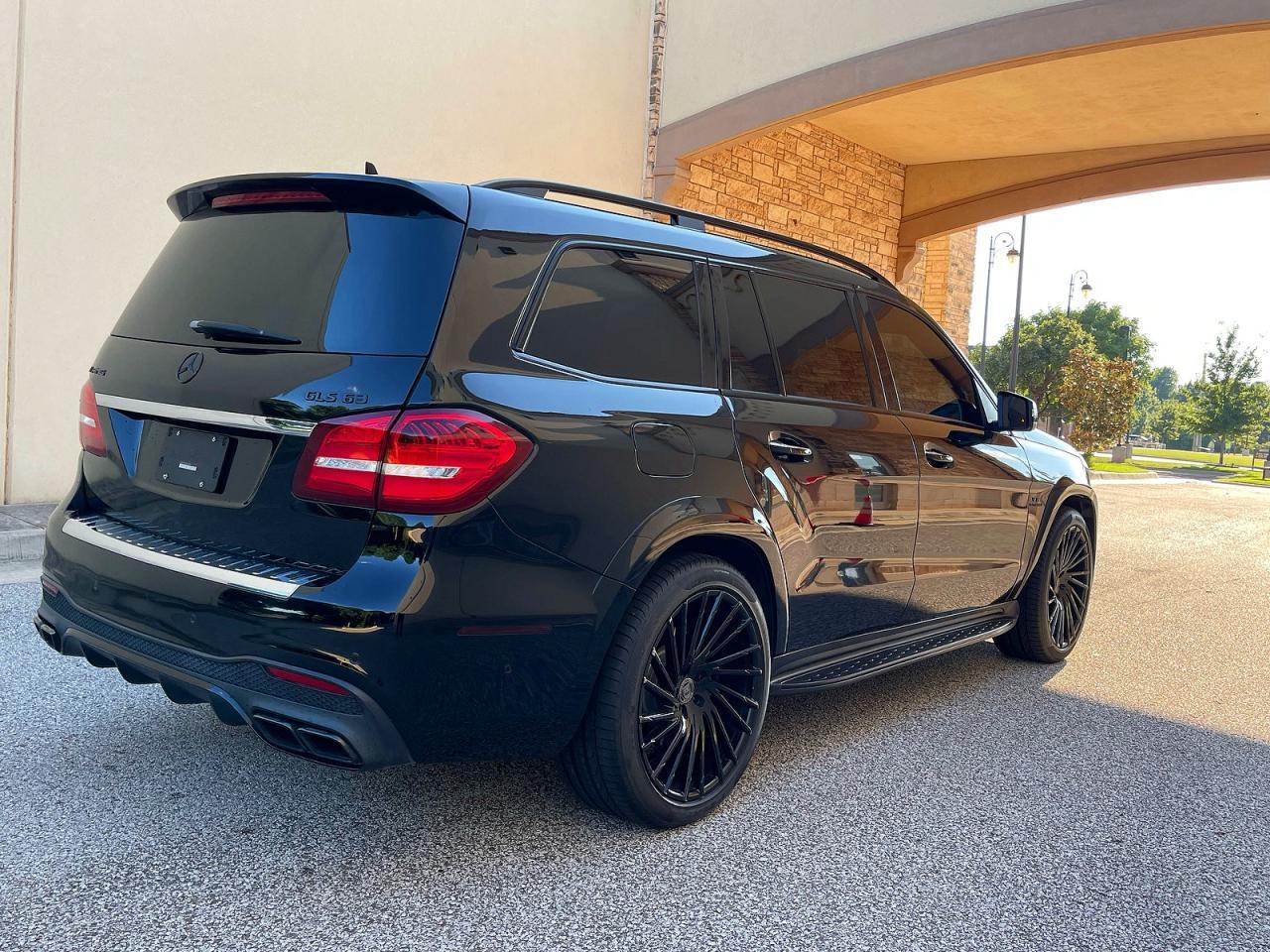 2019 Mercedes-Benz Gls 63 Amg 4Matic - Фото 4