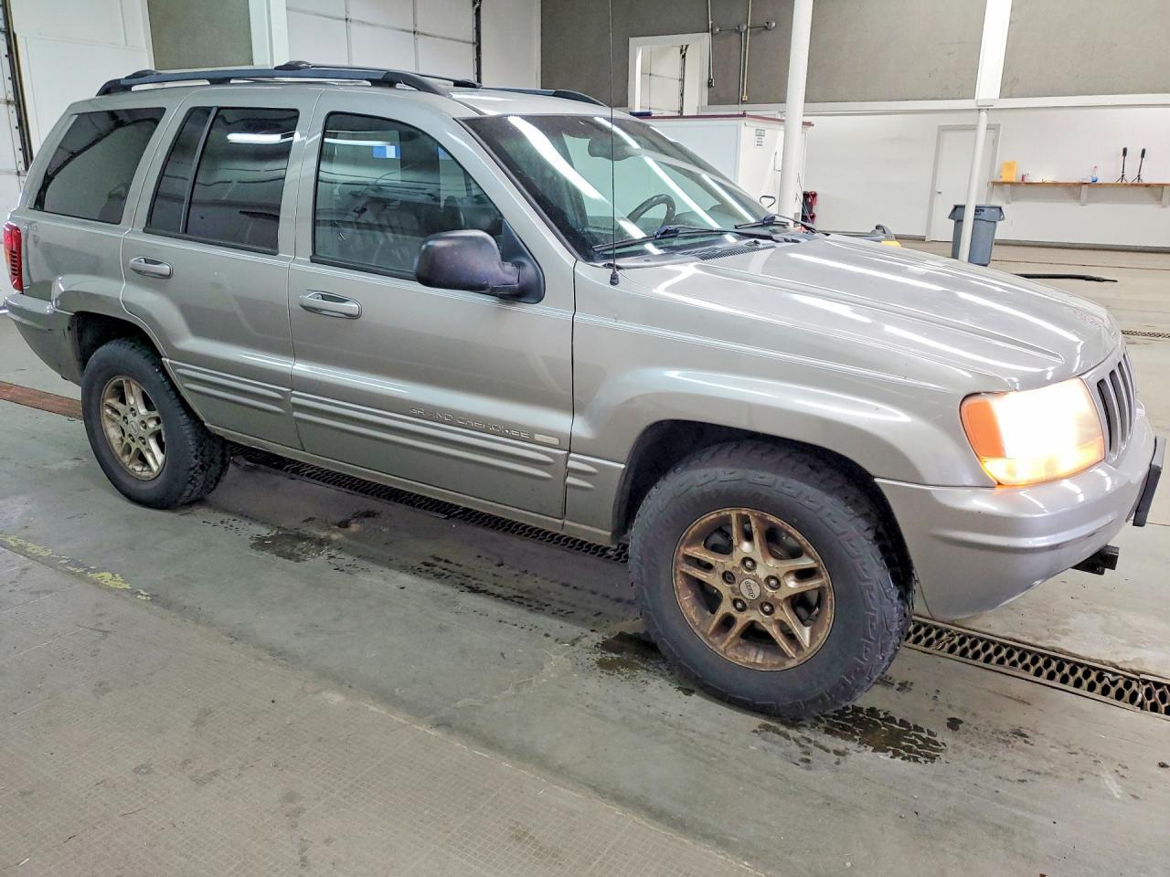 2000 Jeep Grand Cherokee Limited - Image 4