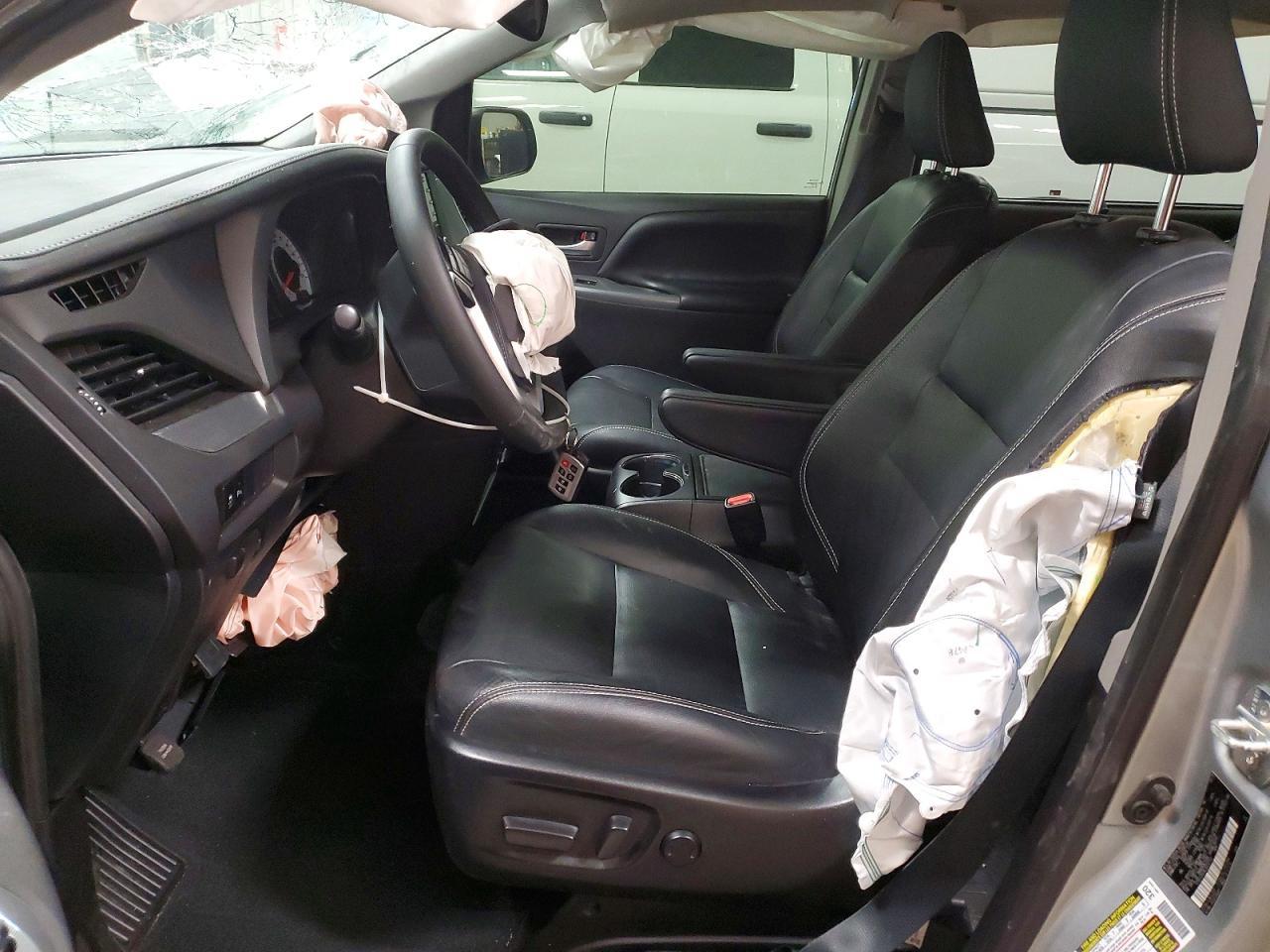 2020 Toyota Sienna Se 7-Passenger - Фото 7