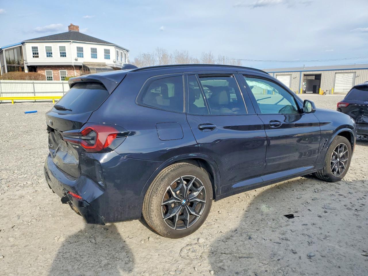 2024 BMW X3 xDrive30I - Image 3