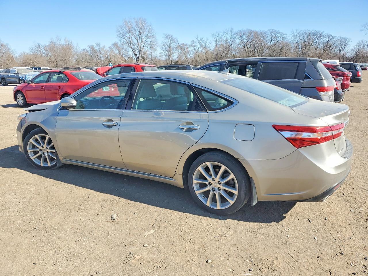 2013 Toyota Avalon Limited - Фото 2