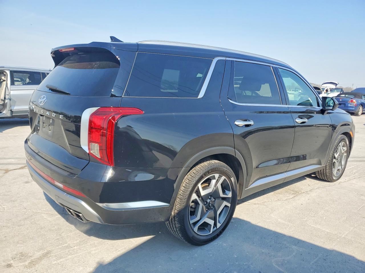 2023 Hyundai Palisade Limited - Фото 3