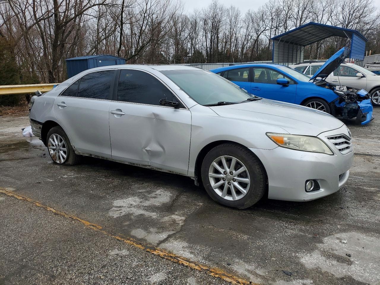 2011 Toyota Camry Xle - Фото 4