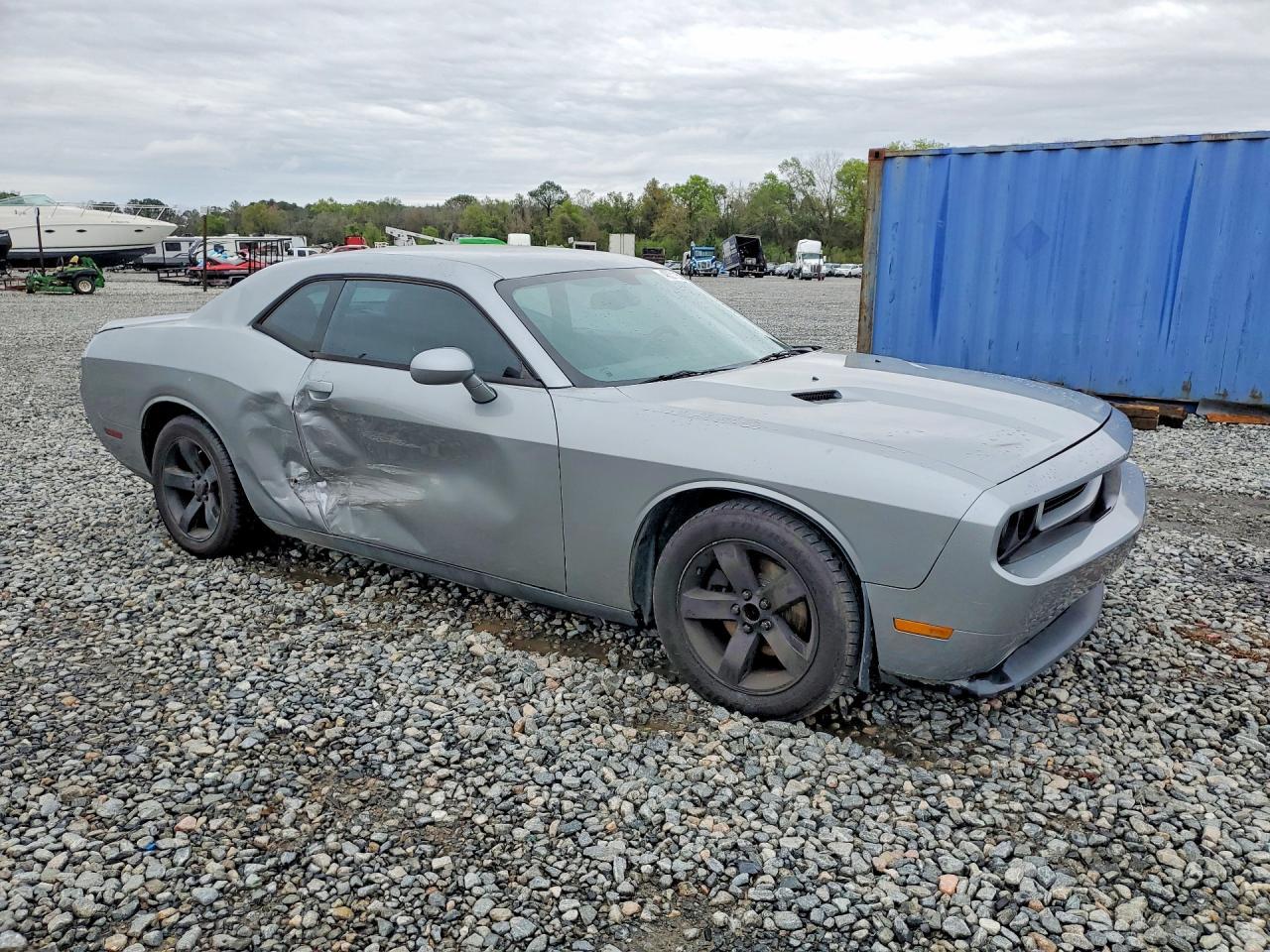 2014 Dodge Challenger Sxt - Image 4