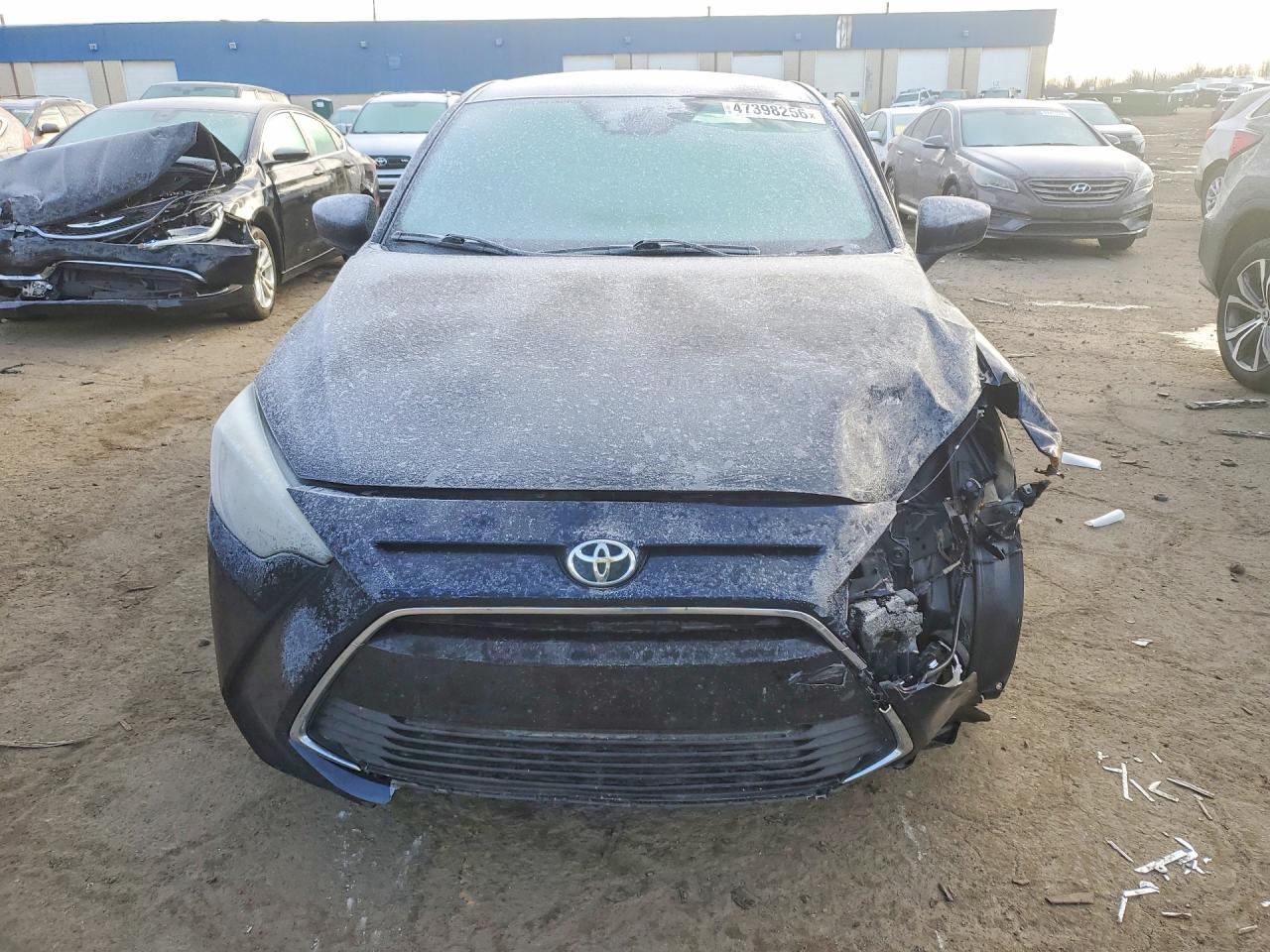 2017 Toyota Yaris Ia Base - Фото 5