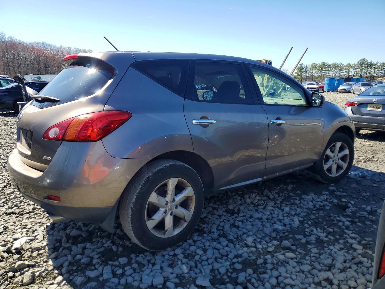 2010 Nissan Murano S - Image 3