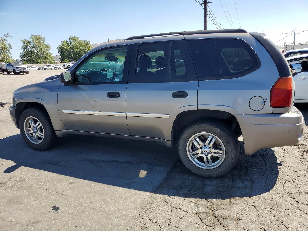 2007 GMC Envoy - Image 2