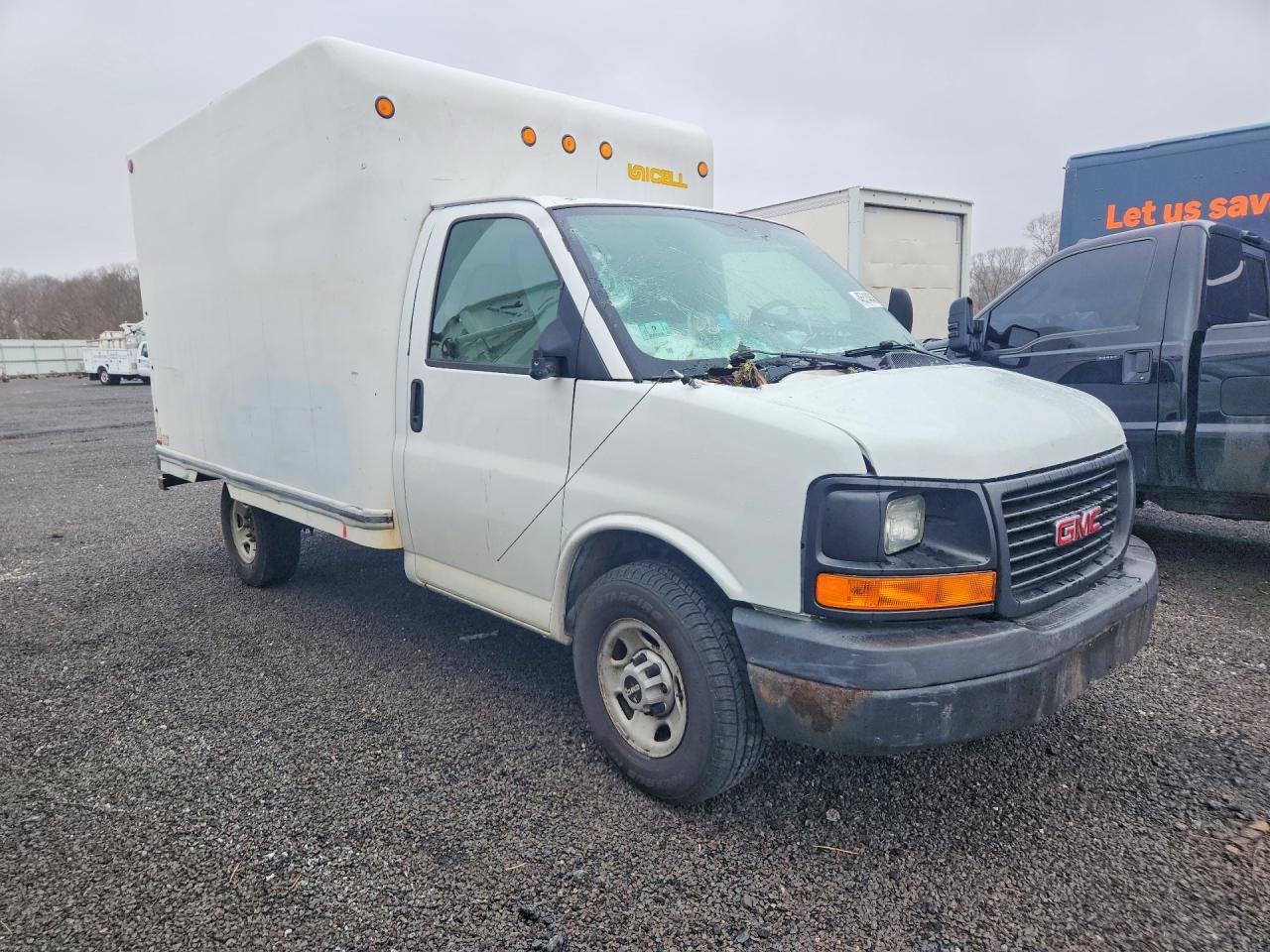2009 GMC Savana Cutaway G3500 - Фото 4