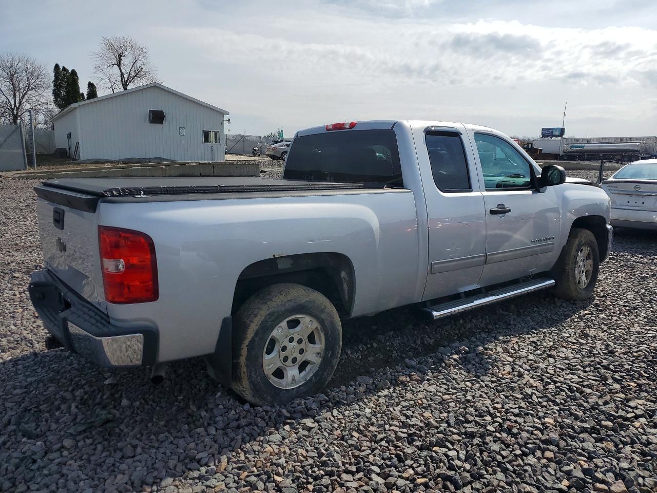 2013 Chevrolet Silverado C1500 Lt - Image 3