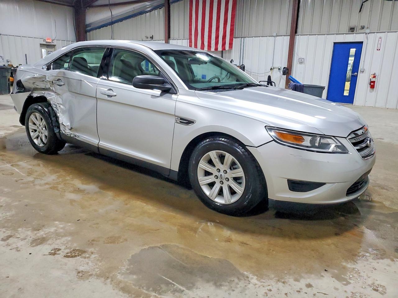 2010 Ford Taurus Se - Image 4