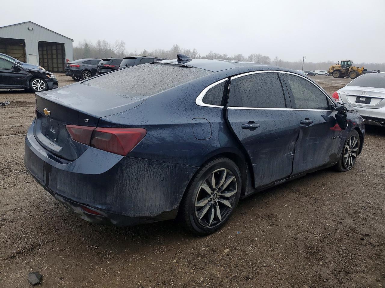 2017 Chevrolet Malibu Lt - Фото 3