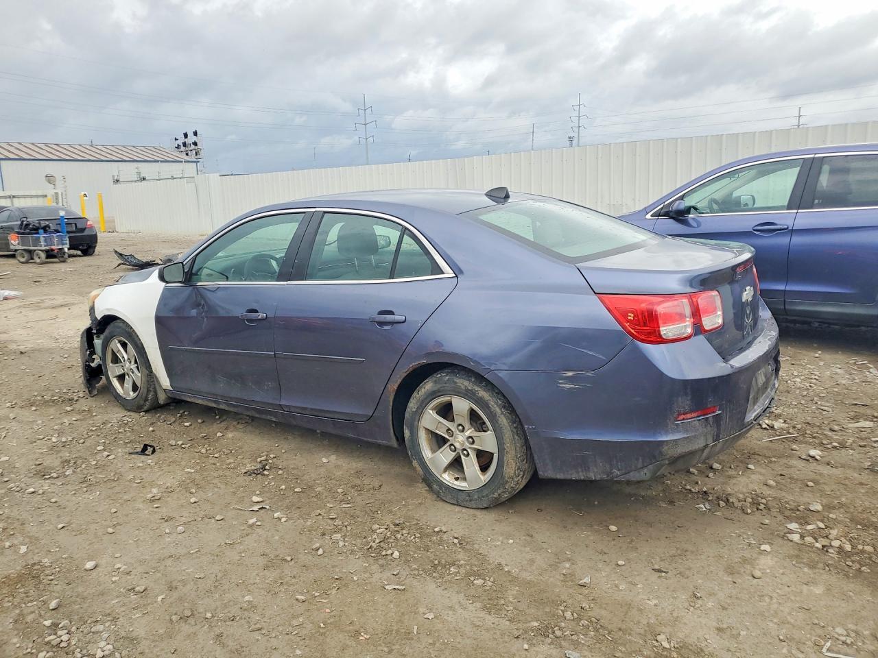 2014 Chevrolet Malibu Ls - Фото 2