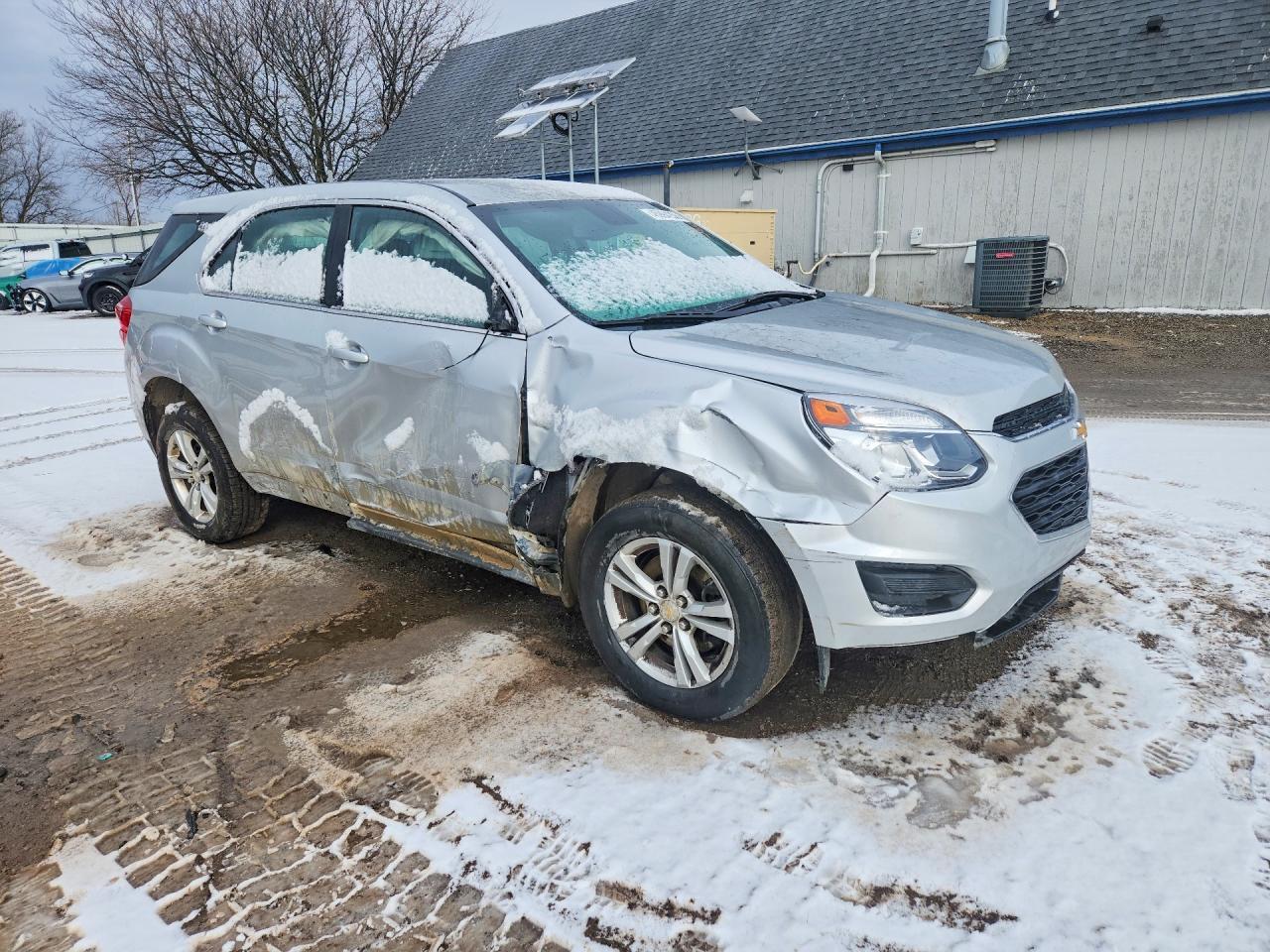 2017 Chevrolet Equinox Ls - Image 4