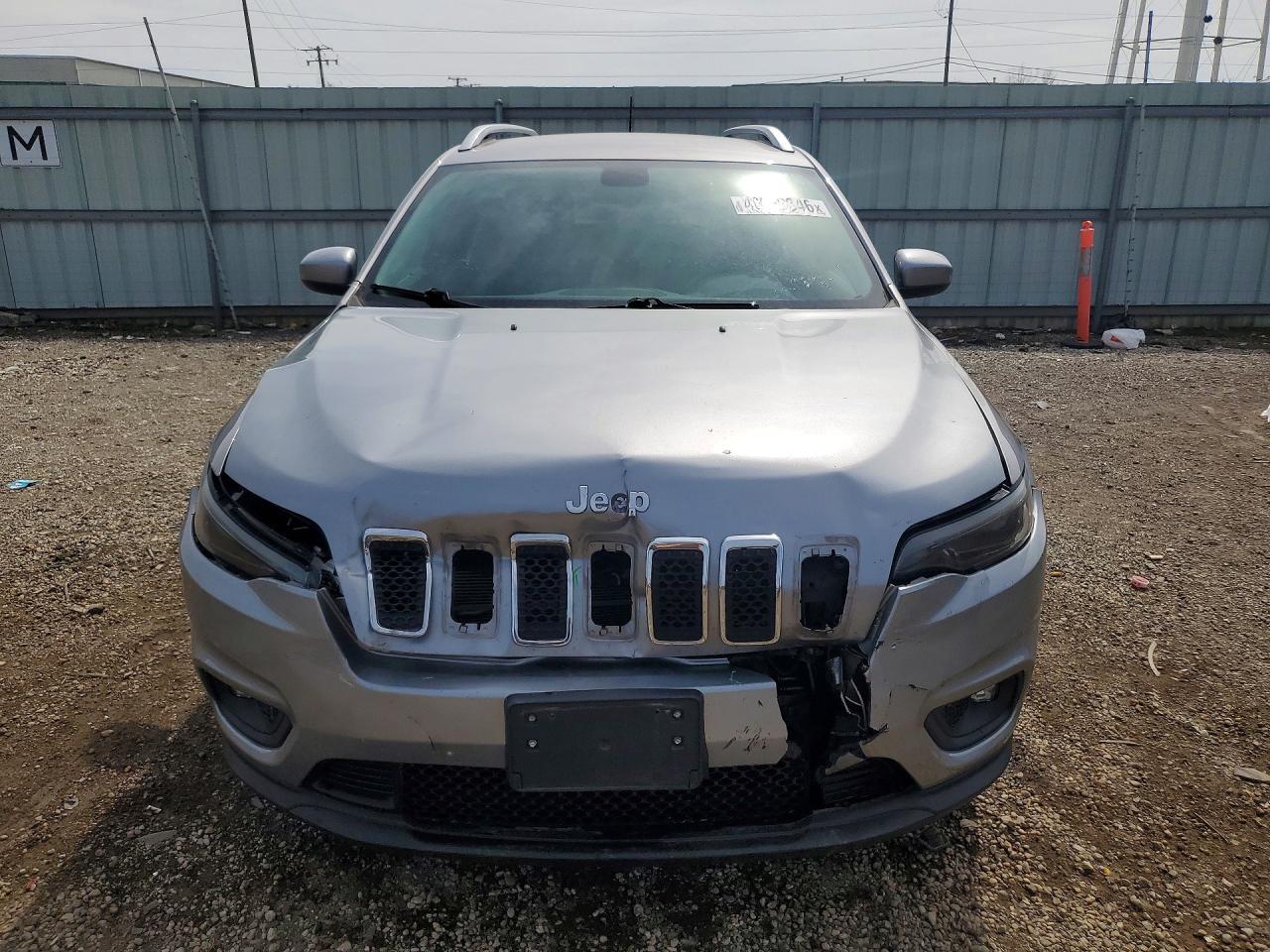 2019 Jeep Cherokee Latitude - Image 5