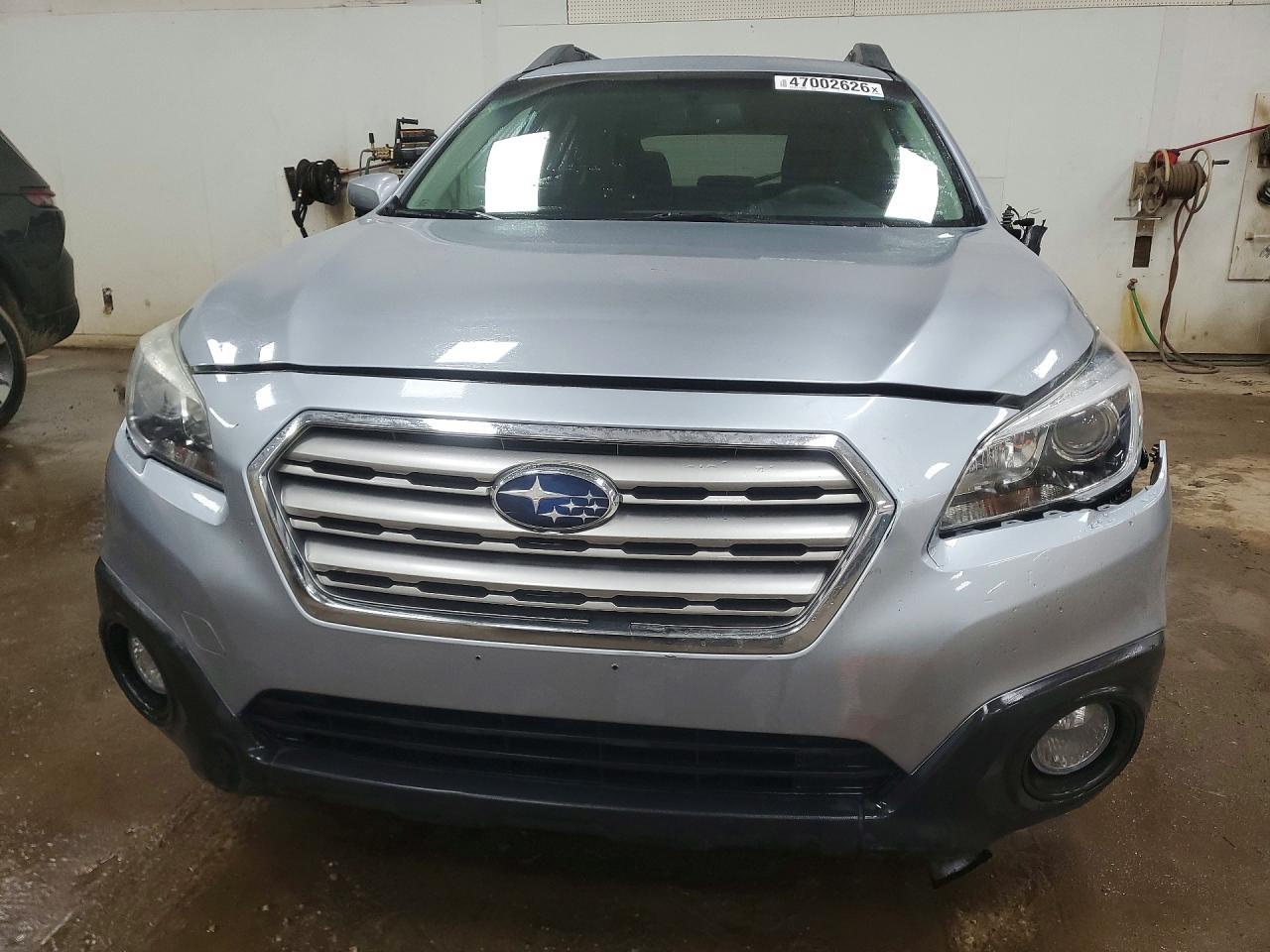 2015 Subaru Outback 2.5I Premium - Image 5