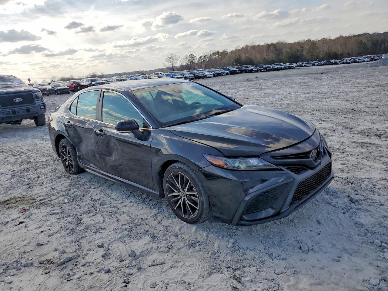 2023 Toyota Camry Se - Фото 4