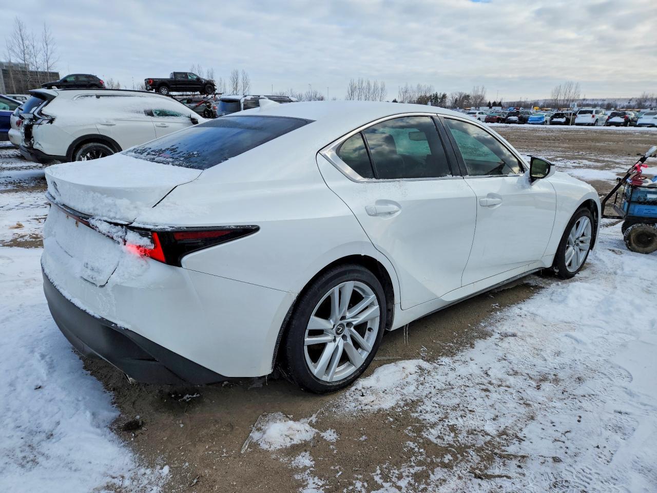2023 Lexus Is 300 - Image 3