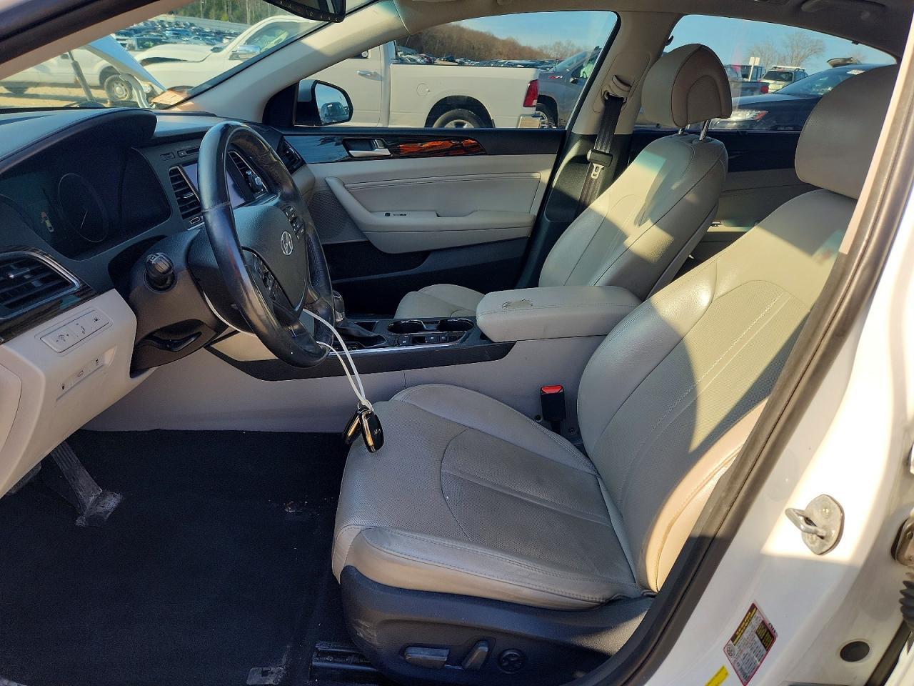 2016 Hyundai Sonata Limited - Image 7