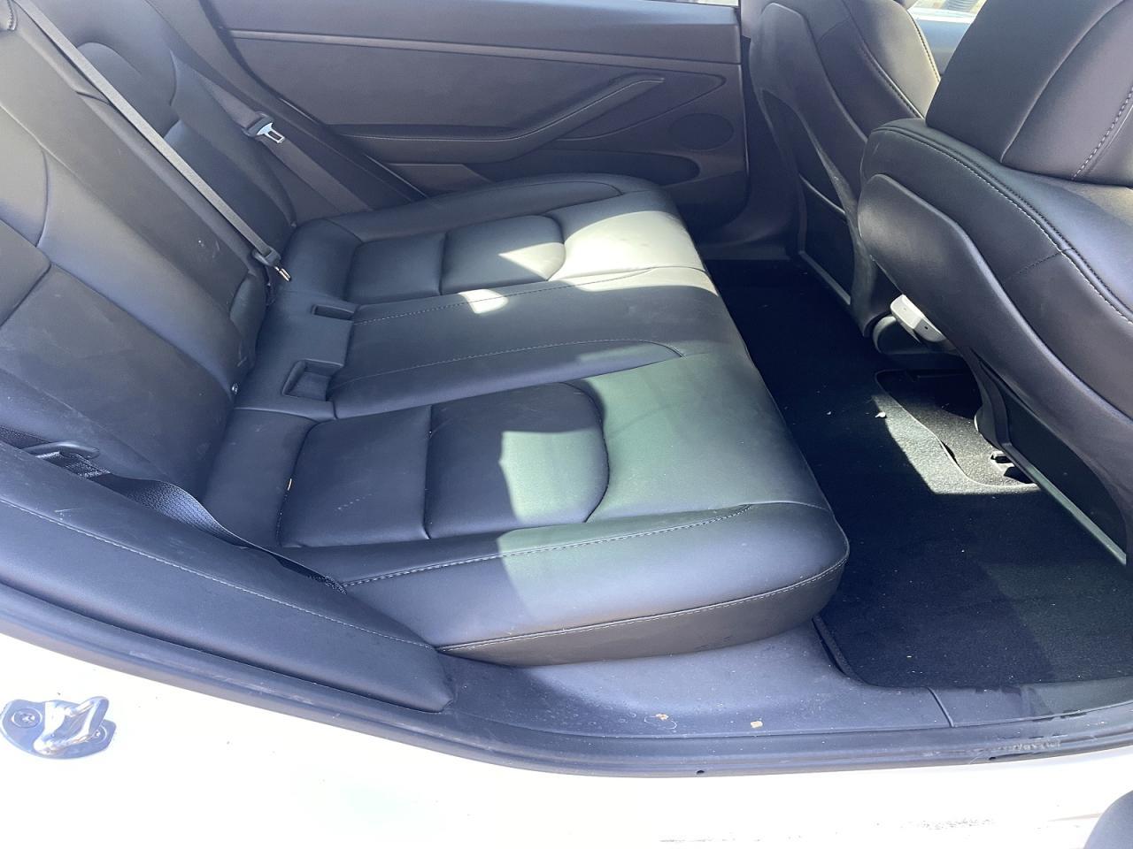 2022 Tesla Model 3 - Фото 6