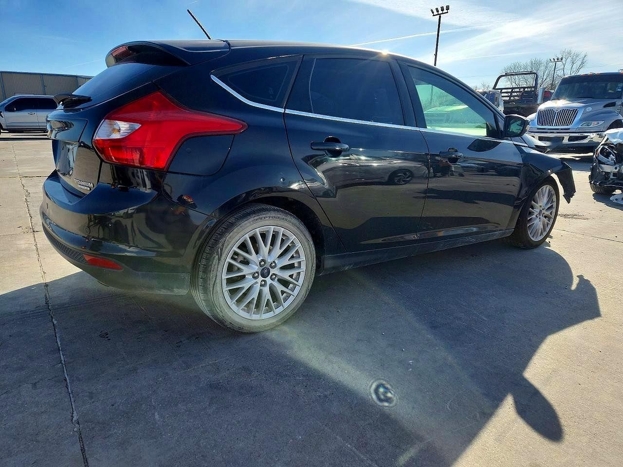 2014 Ford Focus Titanium - Image 3