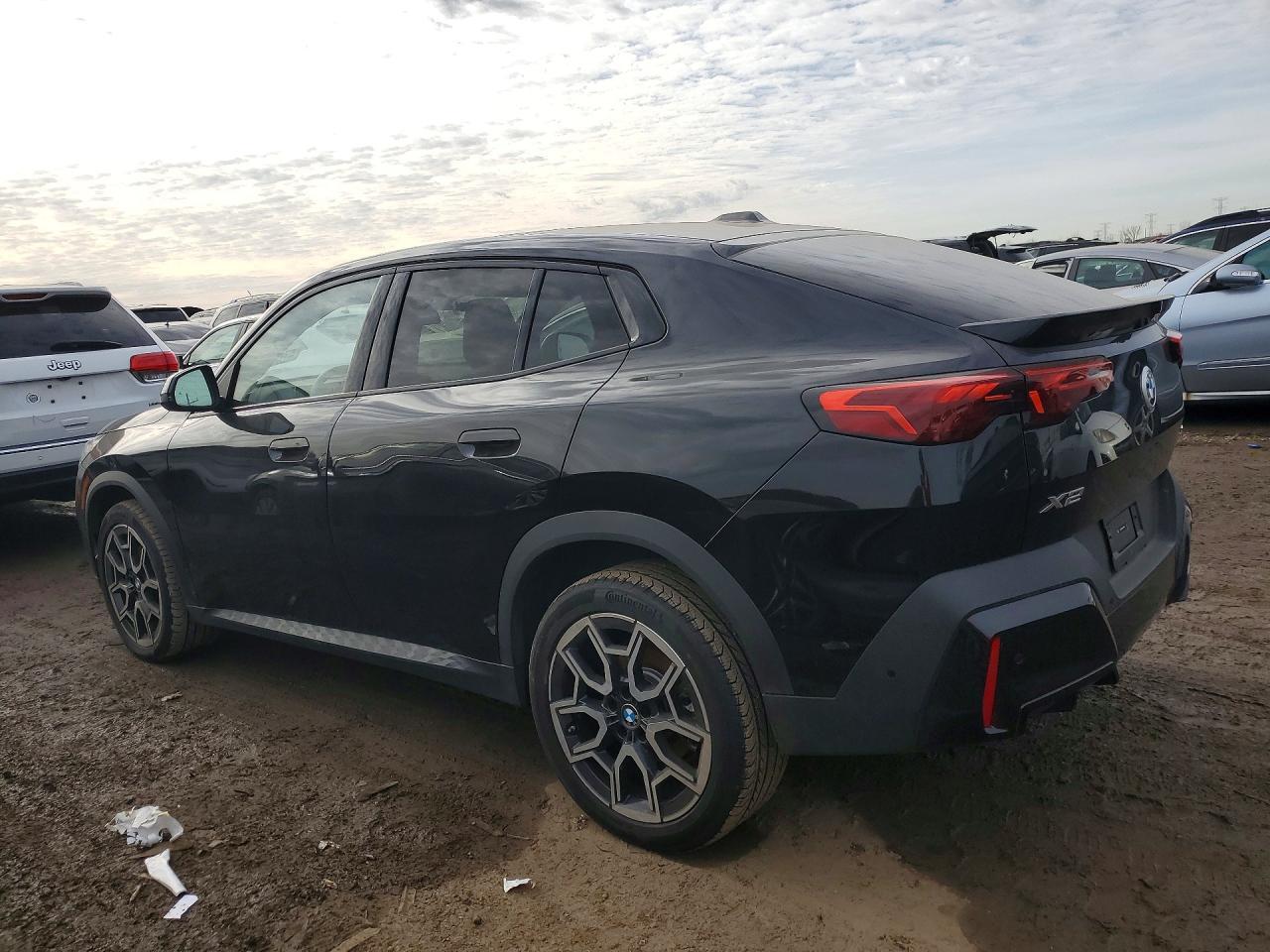 2025 BMW X2 xDrive28I - Image 2