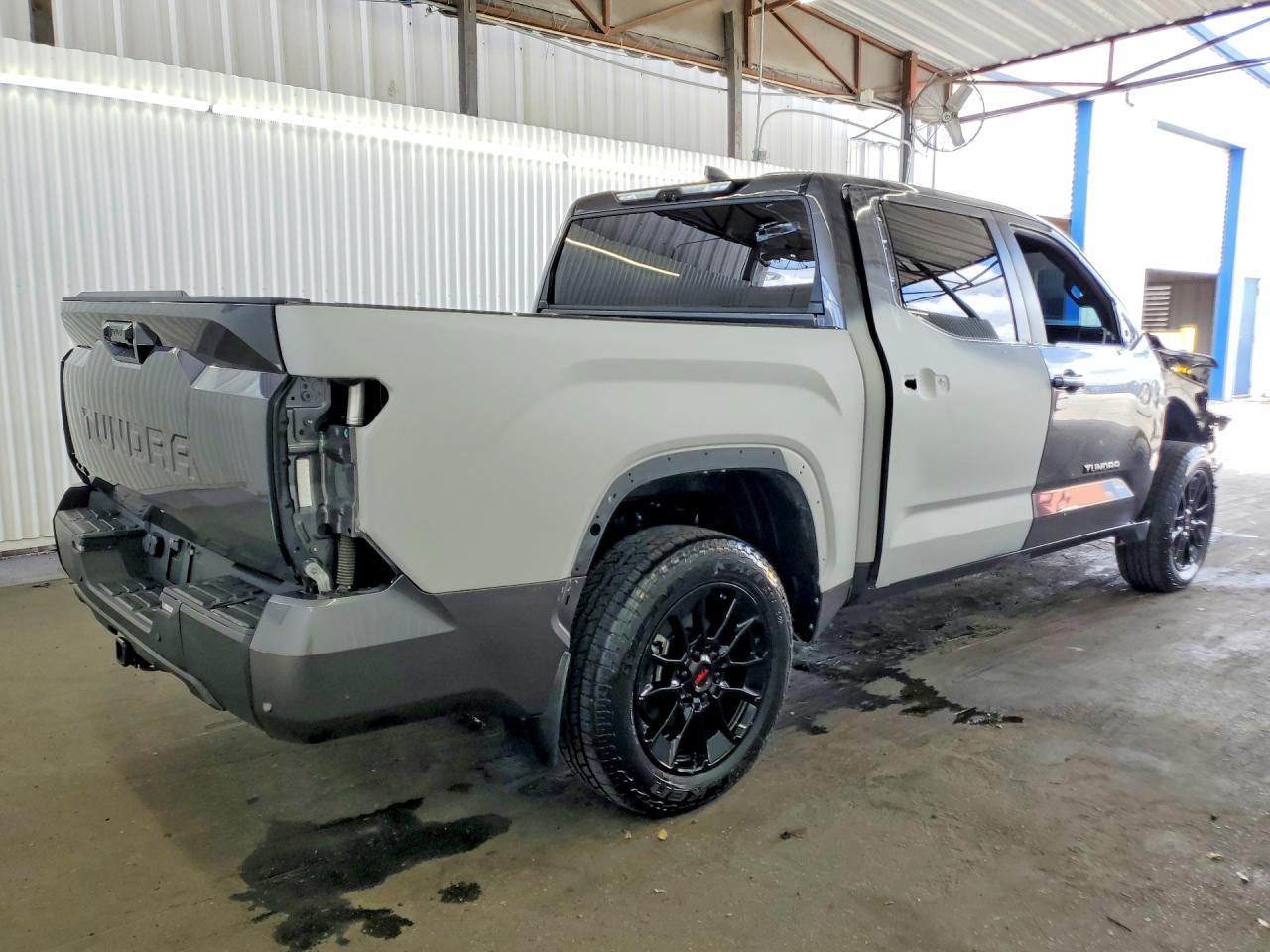 2025 Toyota Tundra Limited - Фото 3