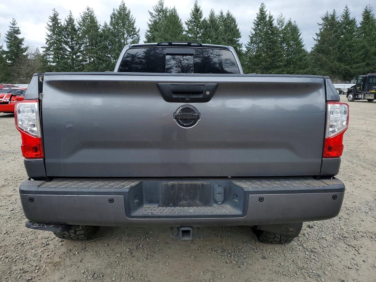 2019 Nissan Titan Xd Pro-4X - Фото 6