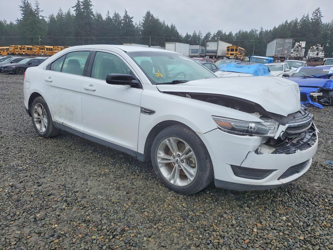 2016 Ford Taurus Se Comfort - Image 4