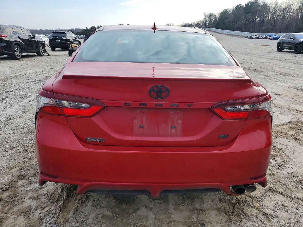 2022 Toyota Camry Se - Фото 6