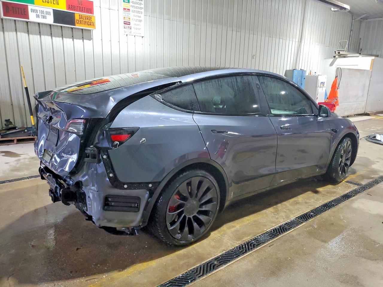 2023 Tesla Model Y - Image 3