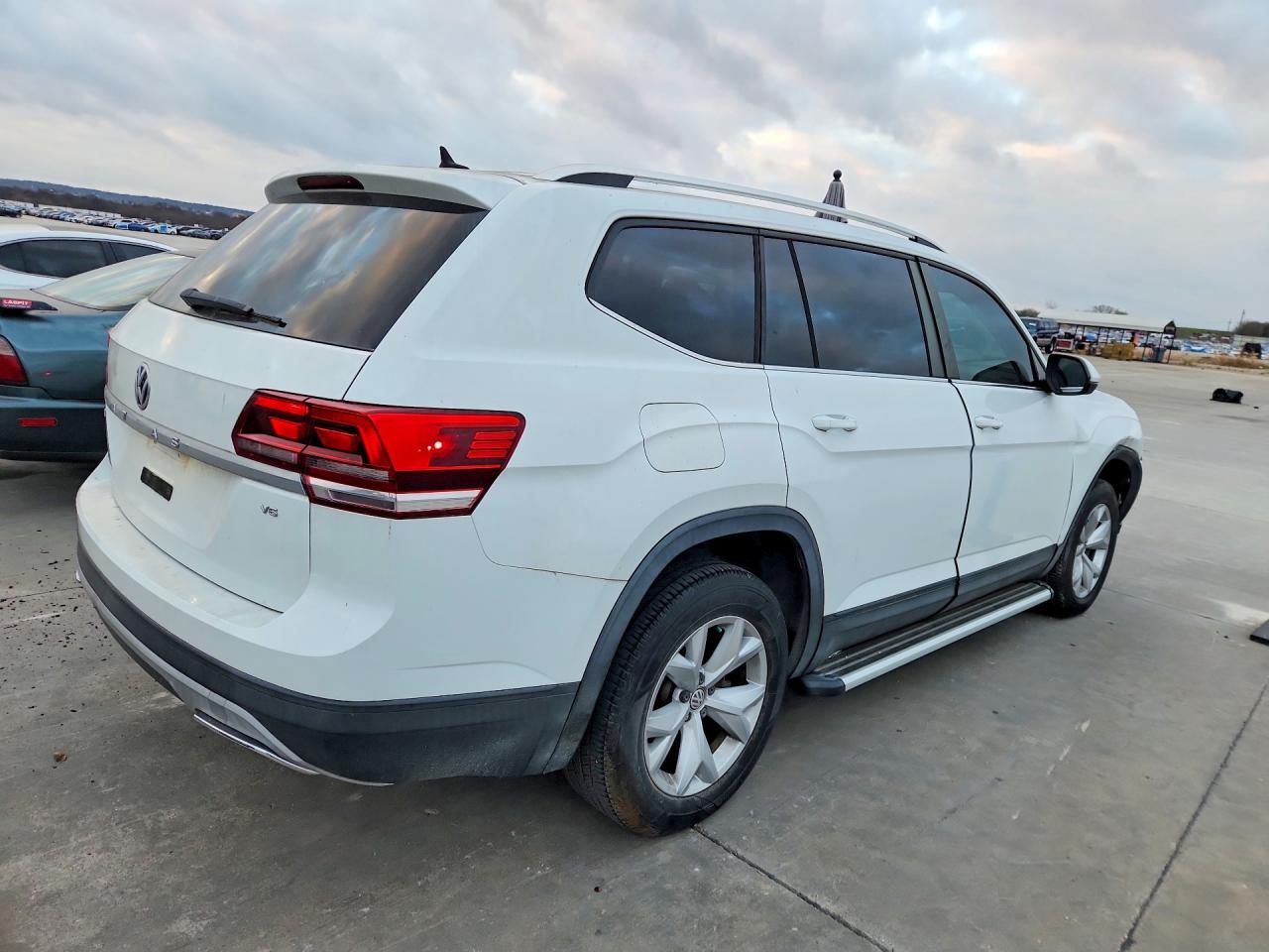 2018 Volkswagen Atlas Se - Фото 3