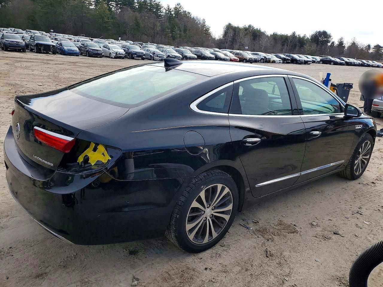 2018 Buick Lacrosse Premium - Фото 3