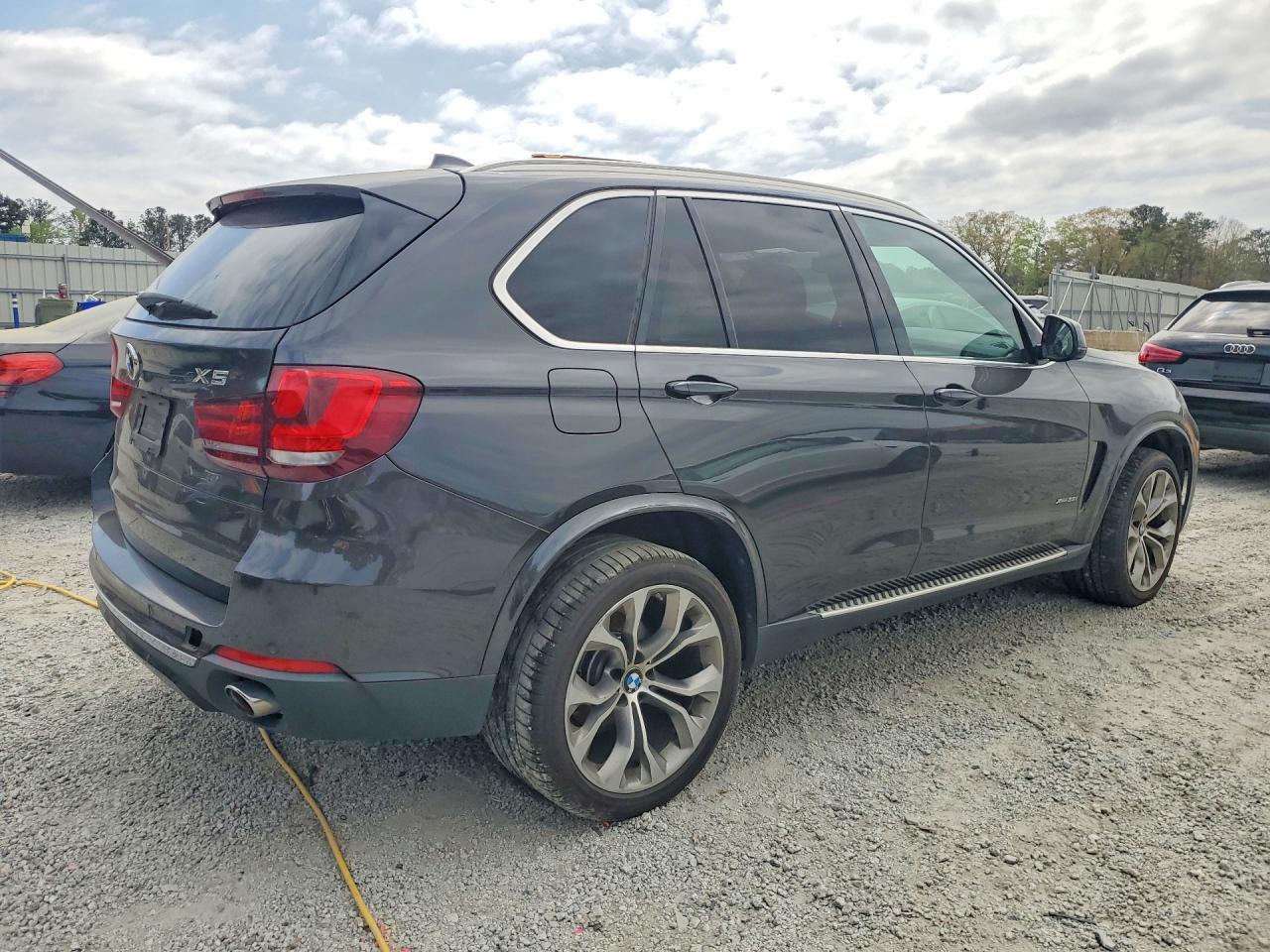 2017 BMW X5 xDrive35I - Image 3
