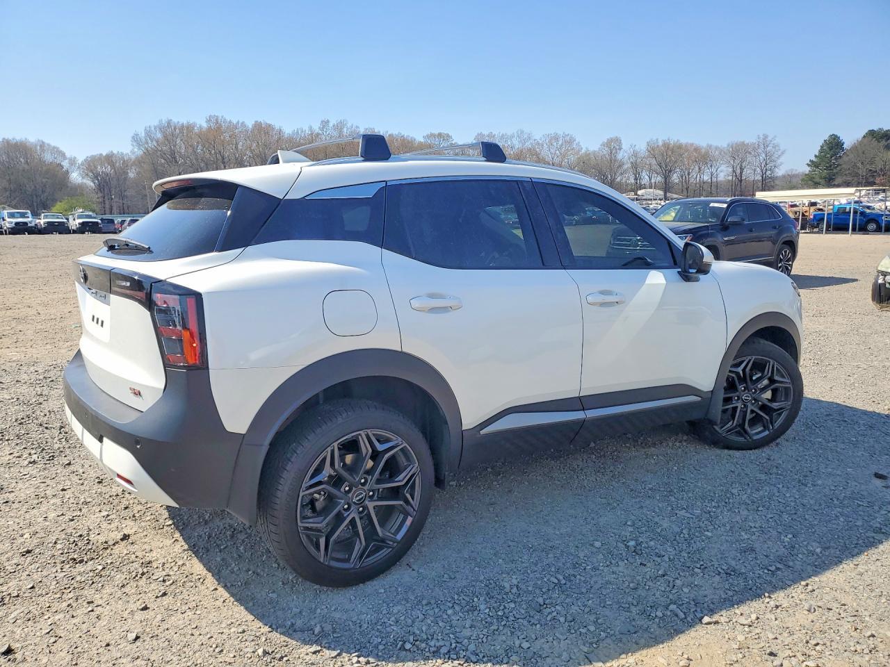 2025 Nissan Kicks Sr - Фото 3