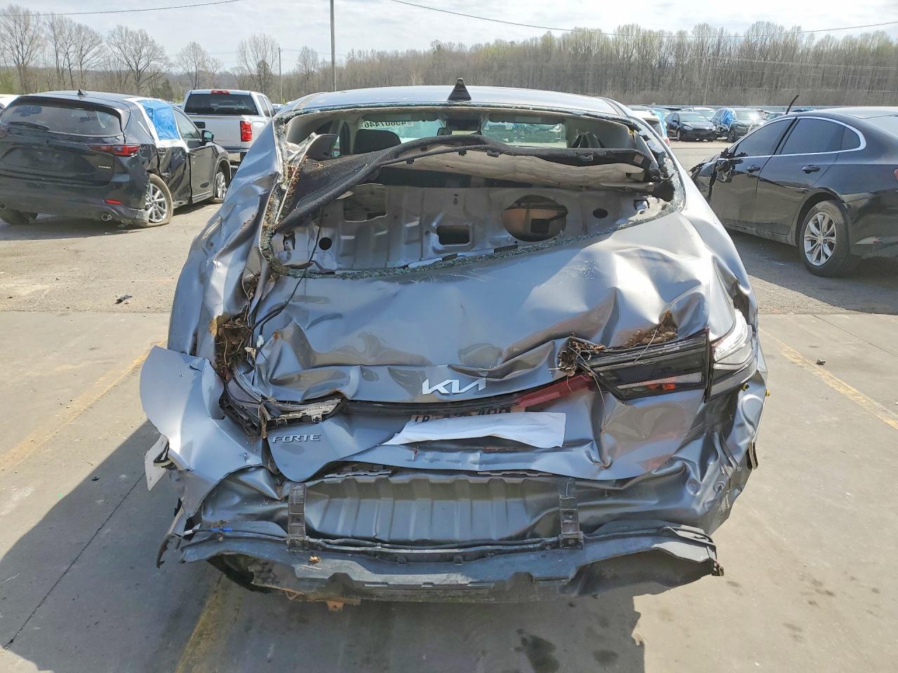 2024 Kia Forte Lxs - Фото 6